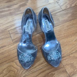 listing-status-banner